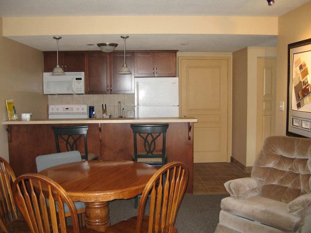 Selkirk Inn ゴールデン エクステリア 写真