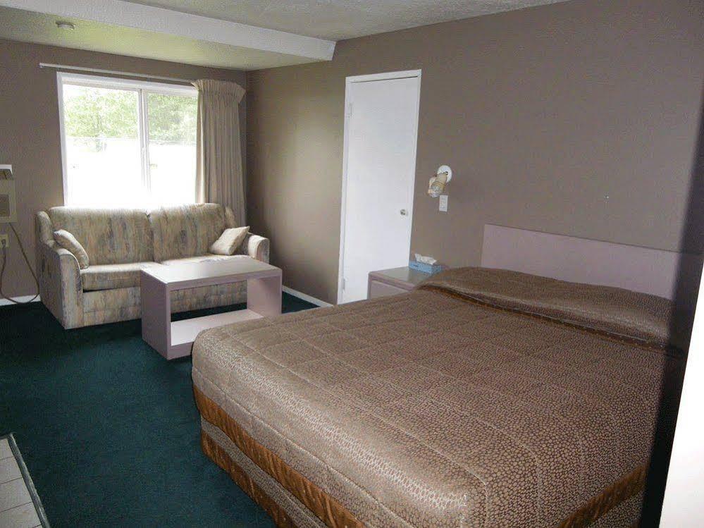 Selkirk Inn ゴールデン エクステリア 写真
