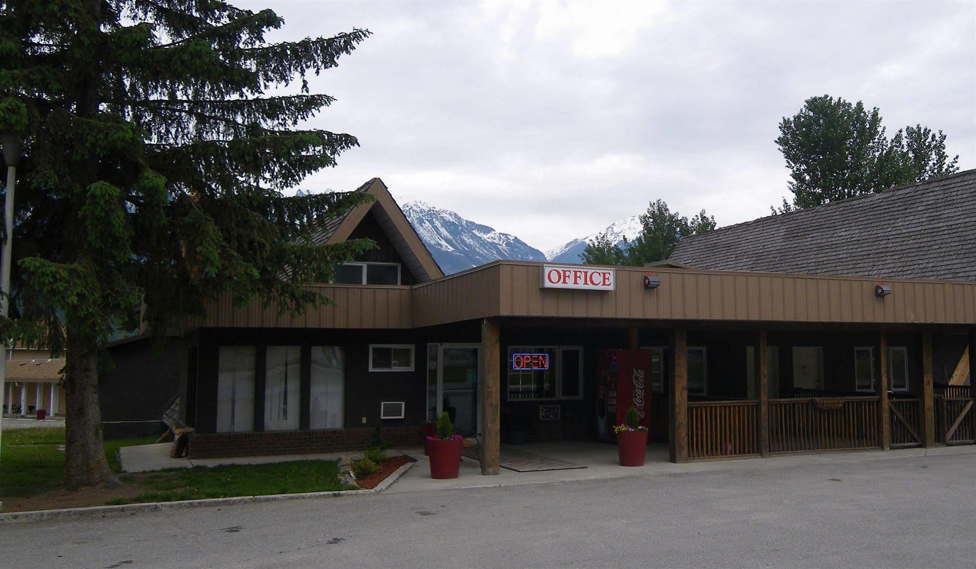 Selkirk Inn ゴールデン エクステリア 写真