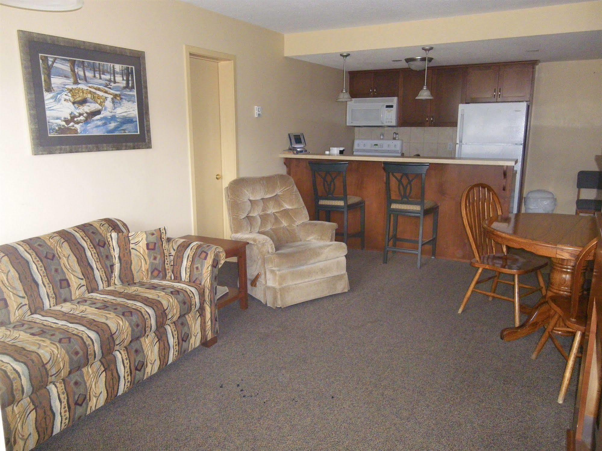 Selkirk Inn ゴールデン エクステリア 写真
